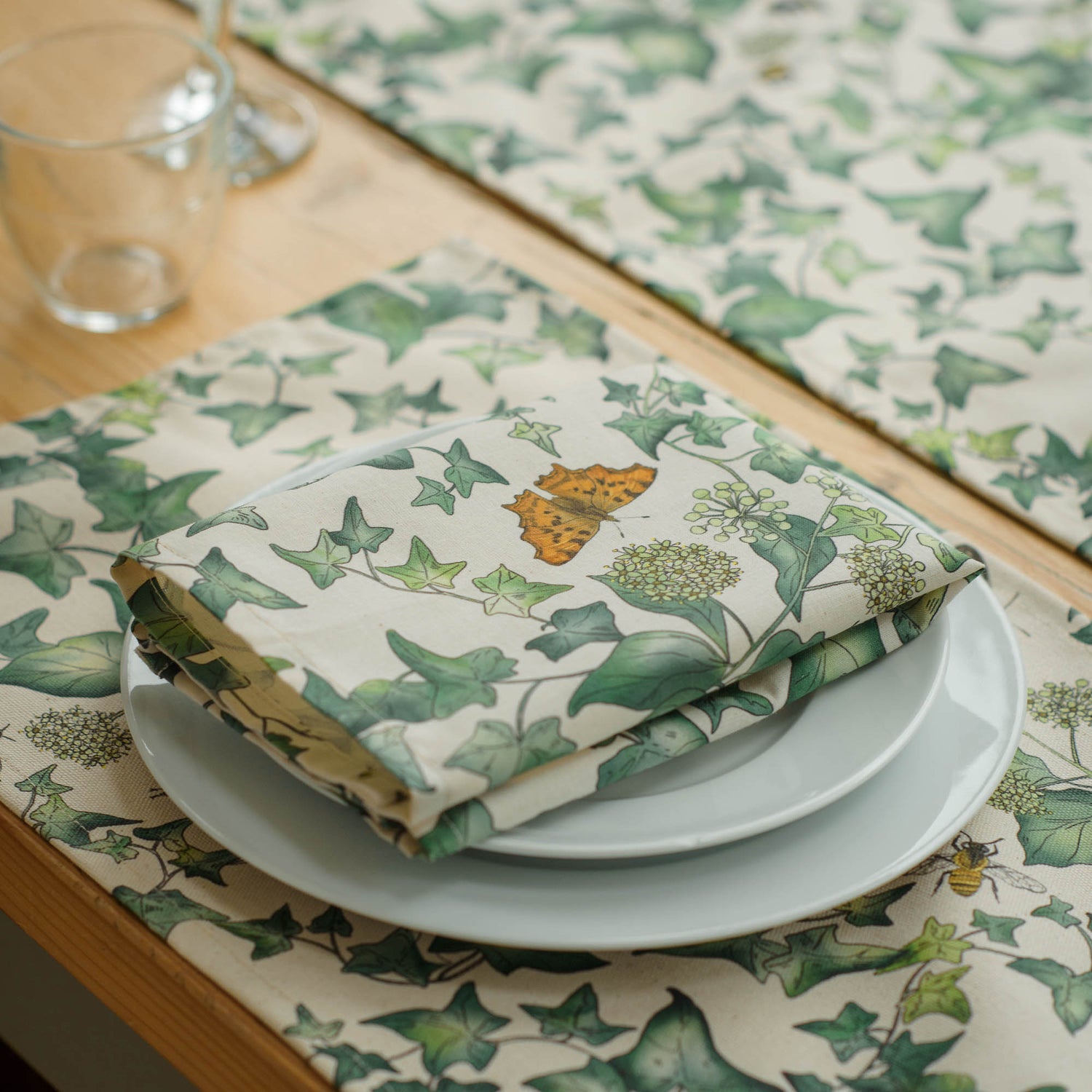 Ivy Organic Cotton Table Runner (40cm x 170cm)