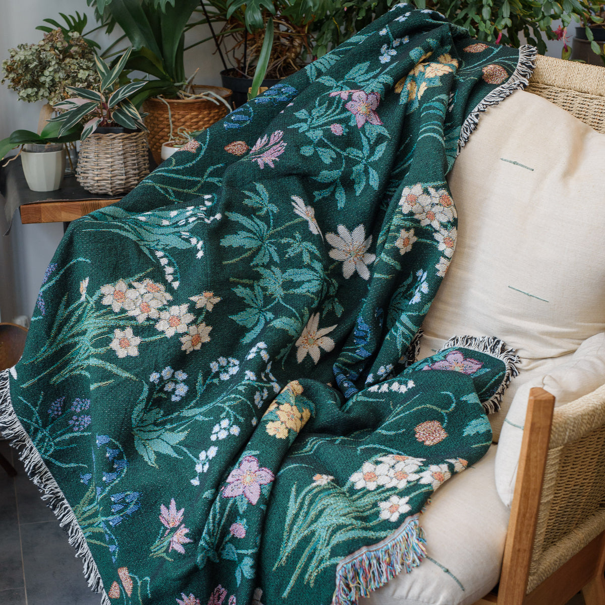 Spring Flowers Woven Blanket – Arcana