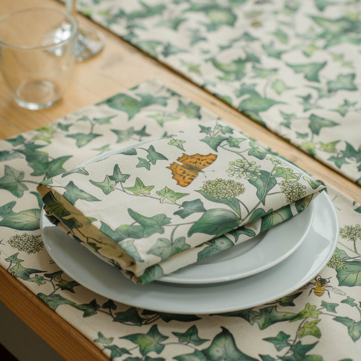 Ivy Organic Cotton Table Runner (40cm x 170cm)
